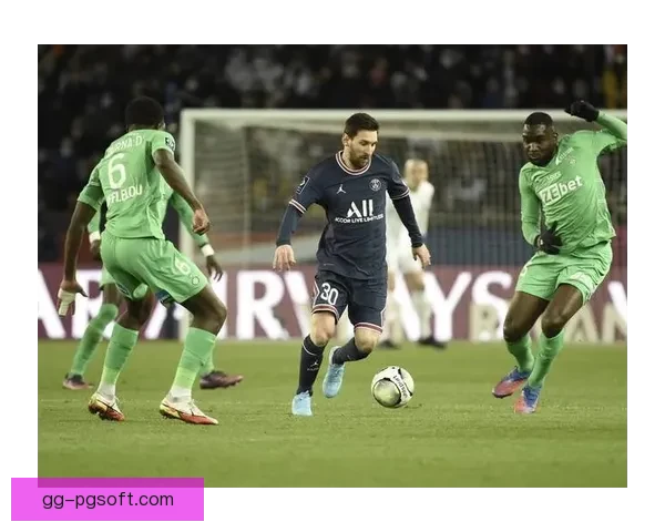 圣埃蒂安时隔两年重返法甲赛场迎来全新征程