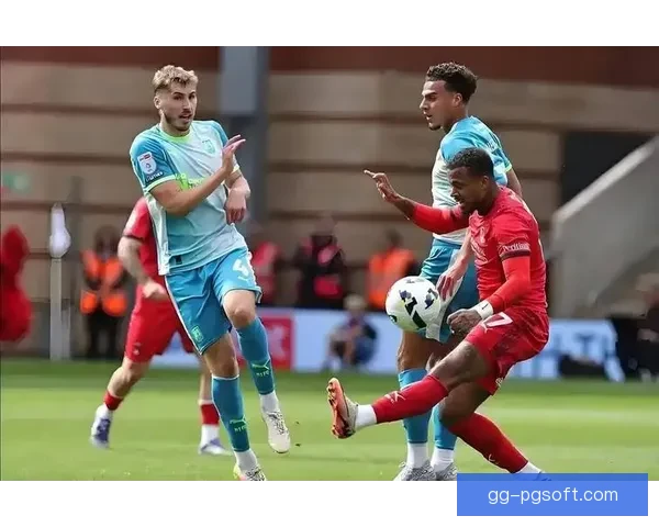 百年老队哈德斯菲尔德再坠深渊从英超黑马到英甲降级的沉痛轮回史